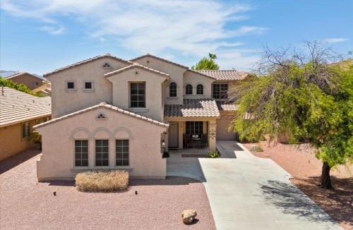 Orchards House | Pool Grill Games Chill - Surprise Awaits