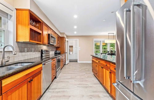 Harwood House | Pool & Yard Retreat | 4BR | 20 Min to Annapolis