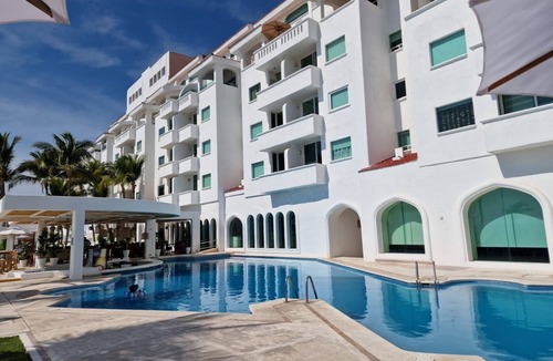 Peninsulas de Santiago Apartment | Portozul 2210