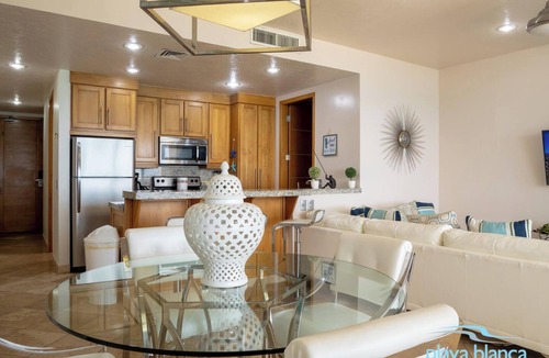 San Carlos Condo | Premier Playa Blanca Condo 504: 1BR, 2BA, Beachfront,Ocean Views,Hotel Services