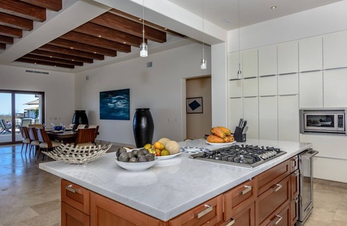 Buzzards House | Price Slashed 194 Fundadores -Gated Pool, Gym, Beach Club, Maid, Butler, Theatre