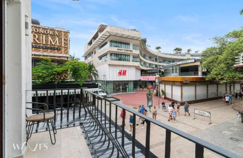 12th Street Apartment | Prime 5th Ave Stay - 4BR with King Beds & City Views