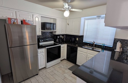 North Arlington House | Prime Location Arlington's Finest