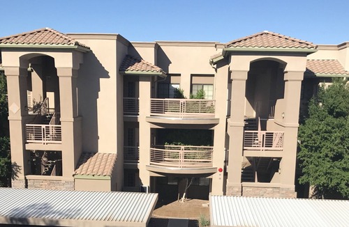 South Scottsdale Condo | PRIME LOCATION-GOLF, OLD TOWN, HIKE & BIKE, SPRING TRAINING, SHOPPING.