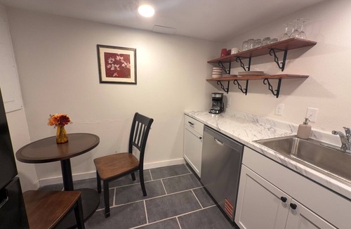 South Como Apartment | Private Garden Apartment Across from Como Lake - Rowan