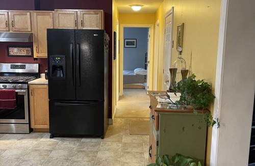 Belfast House | Private Home Sleeps 12 with AMAZING views of water, the bridge & town of Belfast