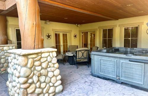 Murray House | Private HotTub & Full Gym, Super Close to IHC
