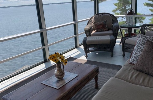 Nipissing Cottage | Private island retreat