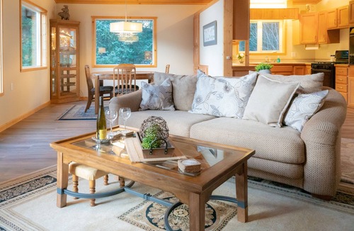 Primrose House | Private lakefront home on gorgeous Kenai Lake!