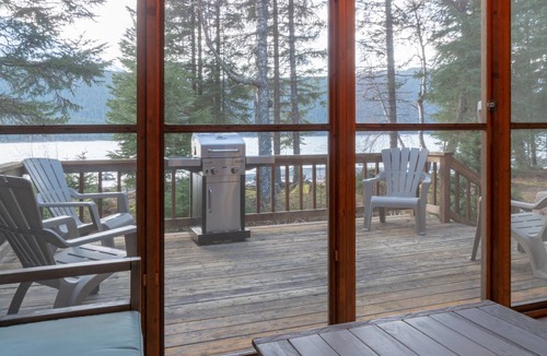 Primrose House | Private lakefront home on gorgeous Kenai Lake!