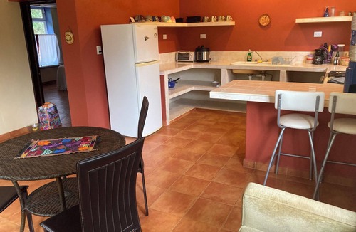 Santa Elena House | Private Quiet and Charming bungalow in serene Santa Elena with AC, WiFi