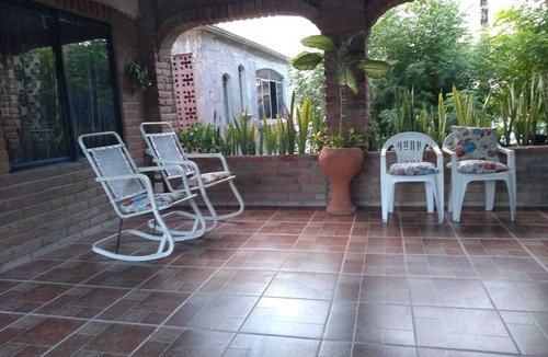 La Paz Resort | Private room ∙ 4 guests