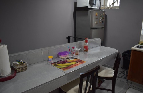 Historic Centre House | Private room above burger RESTAURANT in DOWNTOWN!
