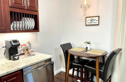 Sand Lake Apartment | Private Upscale Cozy APT Guests Love -W/D -WiFi -Kitchen in Good Neighborhood
