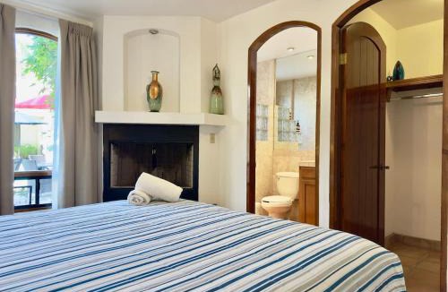 Playas de Rosarito Apartment | Puerto Nuevo Villa Olas 2BR 2BA with pool