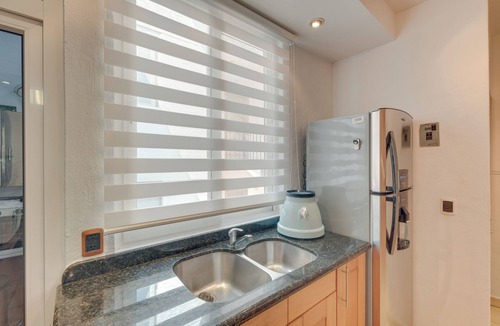 South Hotel Zone Condo | Puerto Vallarta Hideaway w/Balcony & Pool!
