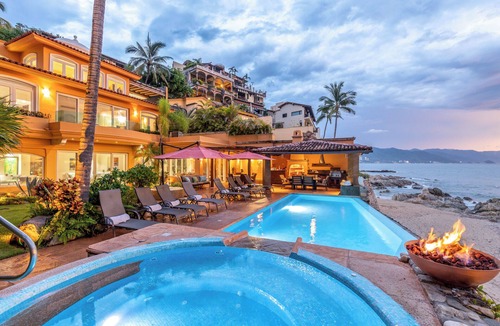 Puerto Vallarta Villa | Puerto Vallarta`s Most Beautiful Beachfront Villa FOR You!