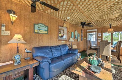 Chincoteague House | Quaint Chincoteague Island Hideaway w/2 Porches!