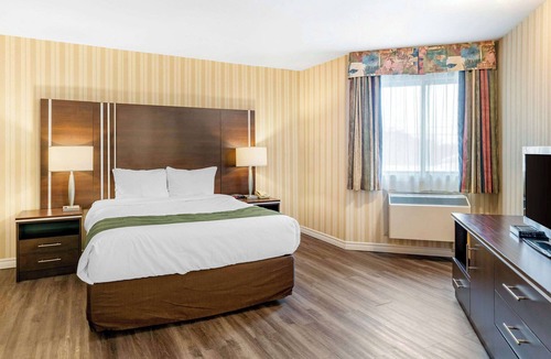 Sherbrooke Hotel | Quality Hotel & Suites