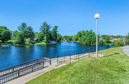 Bracebridge Hotel | Quality Inn