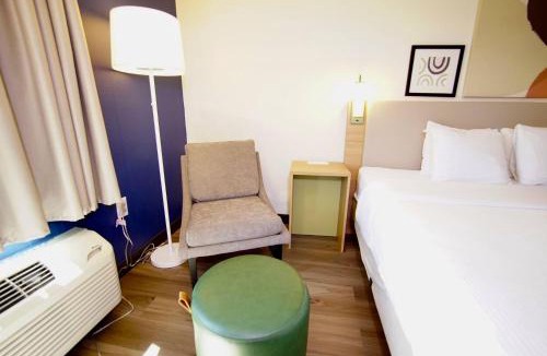 Georgetown Hotel | Quality Inn & Suites Georgetown - Seaford