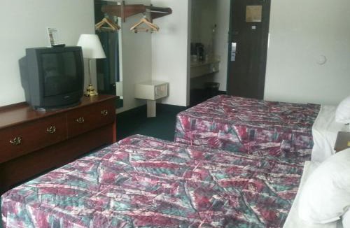 Clare Hotel | Quality Inn