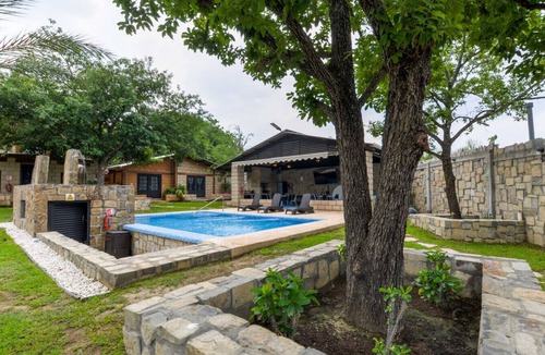 Montemorelos Cabin | Quinta Allende | Bar, Bar, Palapa with grill, Soccer, Volleyball, Children's Games
