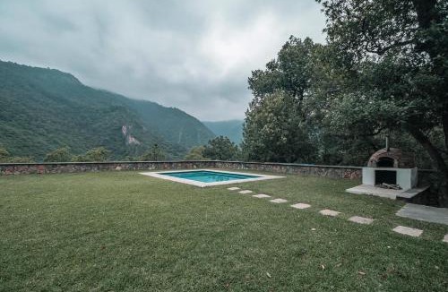 Santiago Villa | Quinta Esmeralda