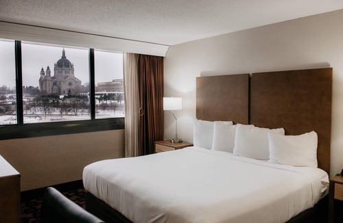 Northwestern Precinct Hotel | Radisson Hotel St. Paul Downtown