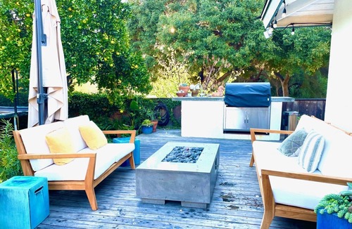 Hidden Valley House | Ranch living close to the beach with Swimming Pool & Jacuzzi