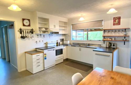 Twizel House | Rathlin Cottage