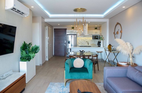 Zapopan Condo | Real View Towers in Real Center, 7th floor, Luxury 1BD, Zona Real, Andares