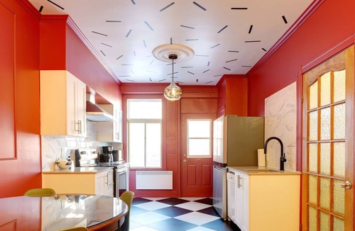 Hochelaga House | Red My Mind | Subway nearby | Parking