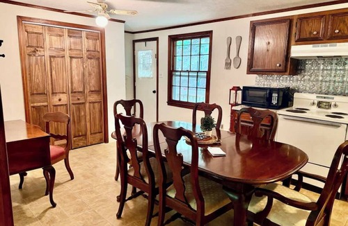 Sassafras House | Red Oak Cottage