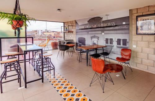 Downtown Guadalajara Apartment | Relaxing Getaway Loft w Gym Coworking 2BD