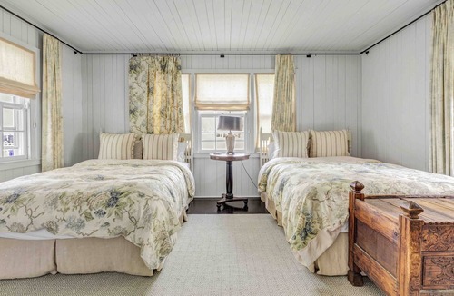 Cambridge House | Remarkable waterfront property on 270 acres