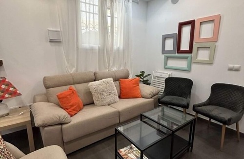 San Miguel-Capuchinos Apartment | Rental unit in Córdoba · 2 bedrooms · 3 beds · 1 bath