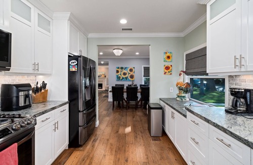 Lakewood Village House | Resort-Style Pool with Slide and Diving Board 3BR