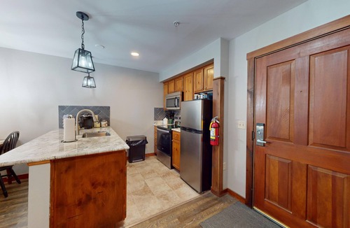 Snowshoe Condo | Rimfire Lodge-1st Floor-Village Center-Steps from shops restaurants slopes