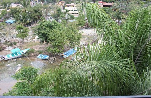 Boca de Tomatlan Condo | Riverside apartment minutes away from the Beach