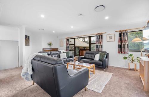 Leamington House | Riverside Retreat - By Superior Stays