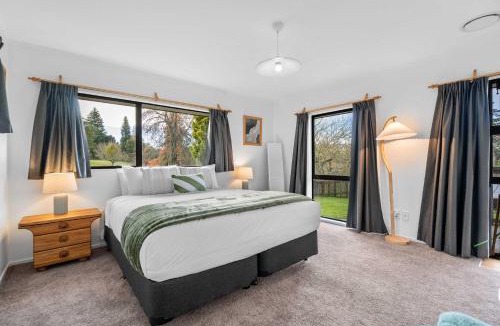 Leamington House | Riverside Retreat - By Superior Stays