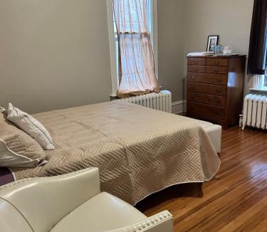 Robbinsdale House | Robinsdale on broadway
