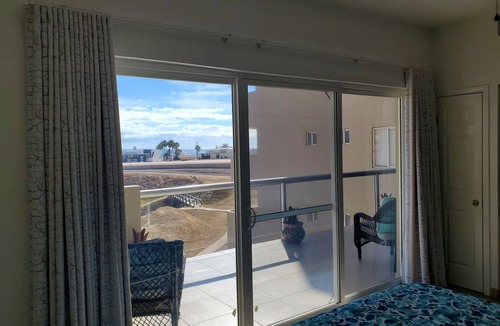 Puerto Penasco Condo | Rocky Point! five Minute Walk To The Beach Access! Two Car Garage For Your Toys!