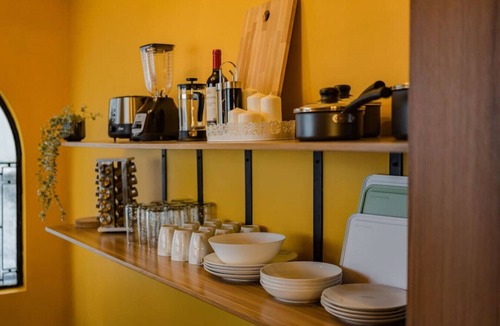 Roma Sur House | Roma Retreat: Modern Colonial Gem A/C 16 PAX