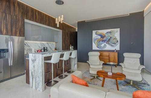 Romantic Zone Condo | Romantic❤Zone Penthouse⚡Ocean Views⛱Best Rooftop