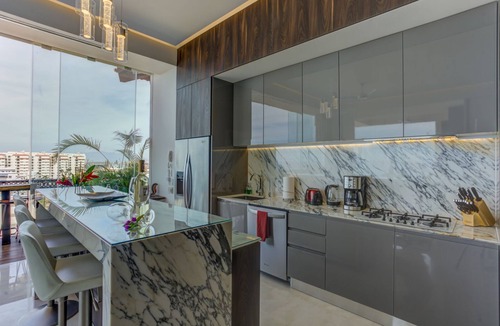 Romantic Zone Condo | Romantic❤Zone Penthouse⚡Ocean Views⛱Best Rooftop