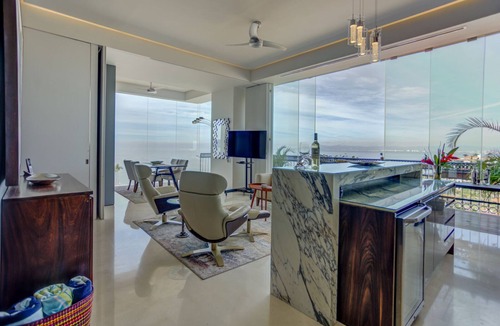 Romantic Zone Condo | Romantic❤Zone Penthouse⚡Ocean Views⛱Best Rooftop