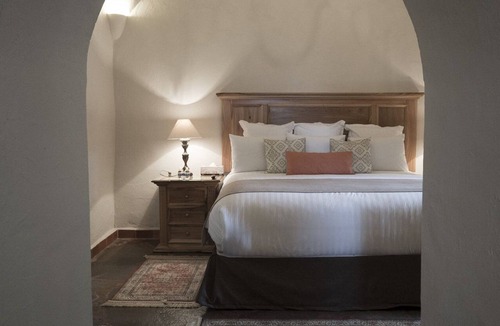 El Marques Bed & Breakfast | Royal Silver Inn Single Room with Living Room I