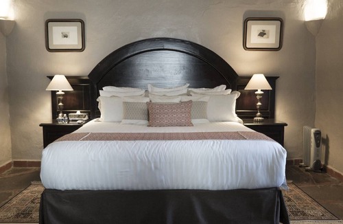 El Marques Bed & Breakfast | Royal Silver Inn Single Room with Living Room I